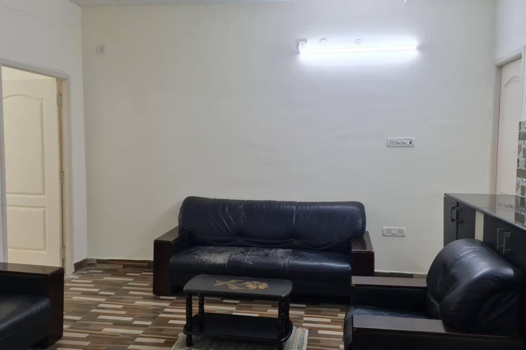 Villa Kamalam 2 Bhk - Non Ac à Coimbatore Extérieur photo